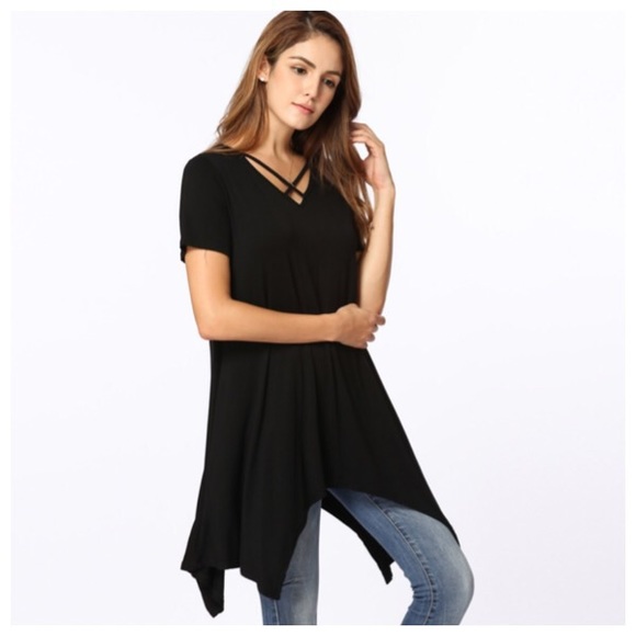 Black Criss-Cross Flowy Top - Picture 3 of 6